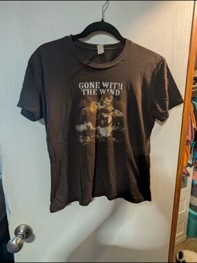 Gildan Black Graphic 'Gone With The Wind' Short Sleeve Tee